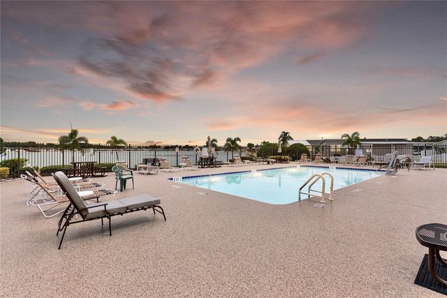 9426 STAR GAZER LANE, Riverview, FL 33578