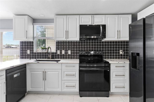 9426 STAR GAZER LANE, Riverview, FL 33578