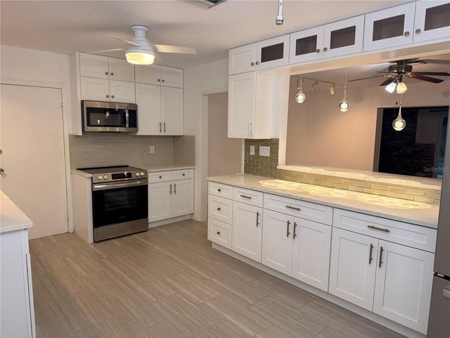 164 PINEWOOD AVENUE, Clearwater, FL 33765