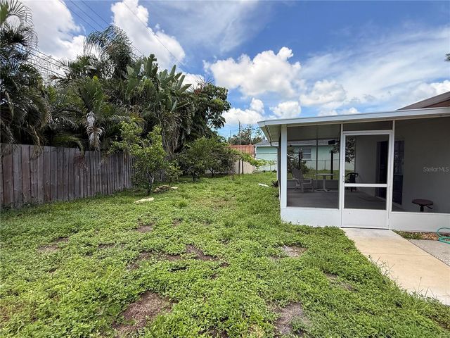 164 PINEWOOD AVENUE, Clearwater, FL 33765