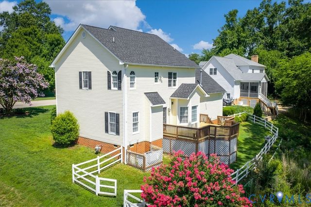 301 Waterfront Dr, Colonial Heights, VA 23834