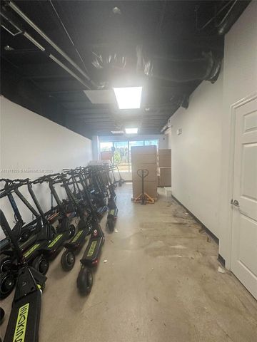 9 N Dixie Hwy, Hallandale Beach, FL 33009