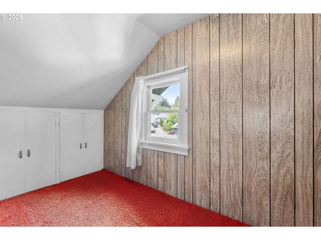 5520 Se ALDERCREST Rd, Milwaukie, OR 97222