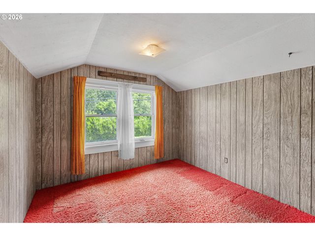 5520 Se ALDERCREST Rd, Milwaukie, OR 97222