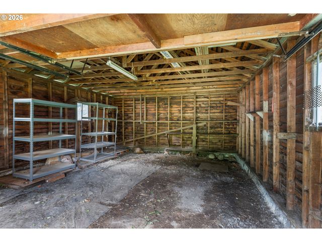 5520 Se ALDERCREST Rd, Milwaukie, OR 97222