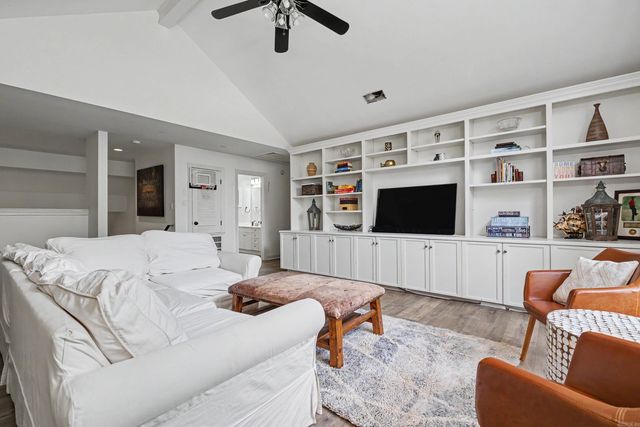 32 Chimney Sweep Lane, Little Rock, AR 72212