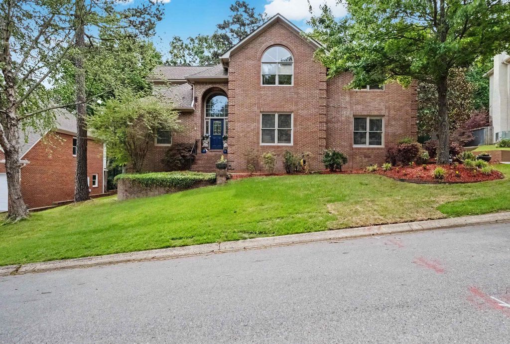 32 Chimney Sweep Lane, Little Rock, AR 72212