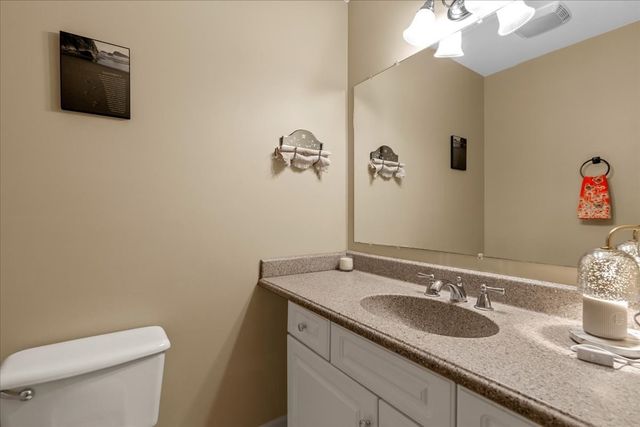 20 Waltham Dr 20, Plainville, MA 02762