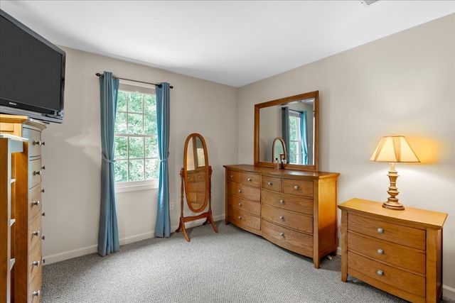20 Waltham Dr 20, Plainville, MA 02762