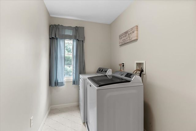 20 Waltham Dr 20, Plainville, MA 02762