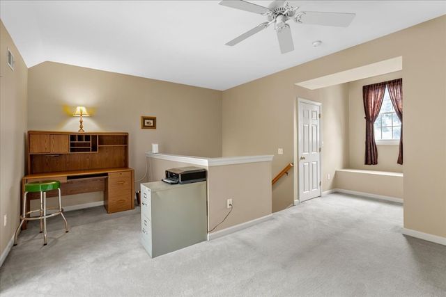 20 Waltham Dr 20, Plainville, MA 02762