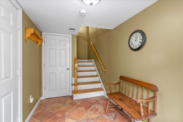 20 Waltham Dr 20, Plainville, MA 02762