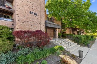 3838 Oakland AVENUE #275, Shorewood, WI 53211