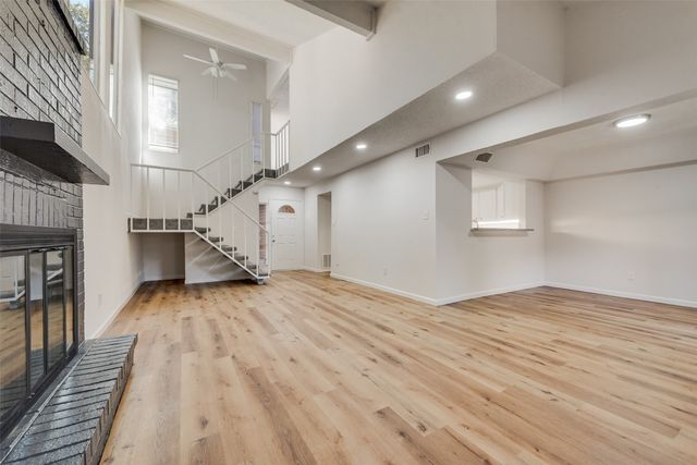 3205 Whispering Oak, Farmers Branch, TX 75234