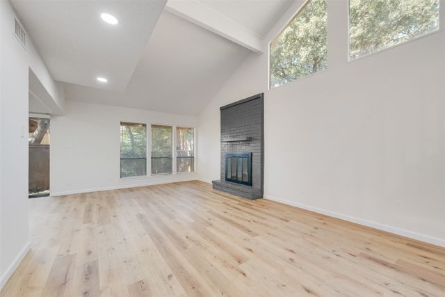 3205 Whispering Oak, Farmers Branch, TX 75234