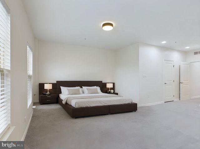 6479 JACK LINTON DR S, Frederick, MD 21703