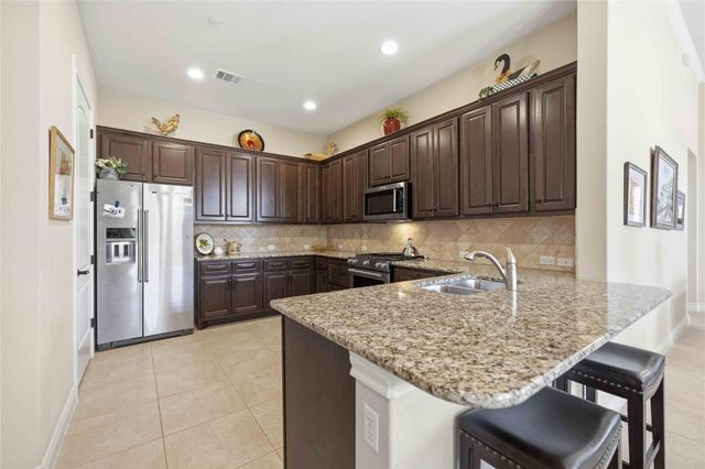 110 Lucia CIR 1, Lakeway, TX 78734