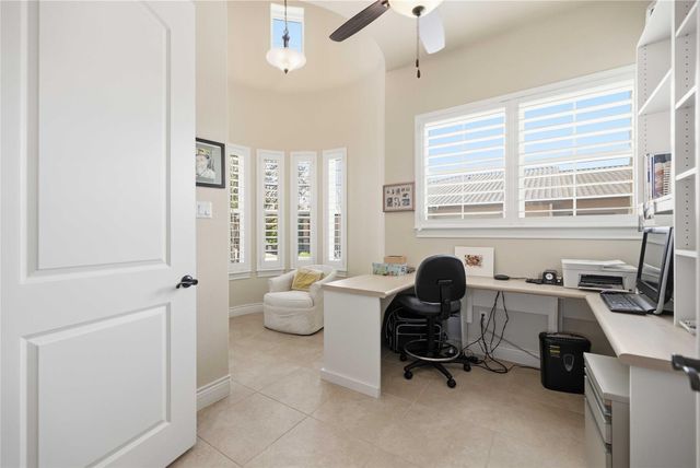 110 Lucia CIR 1, Lakeway, TX 78734
