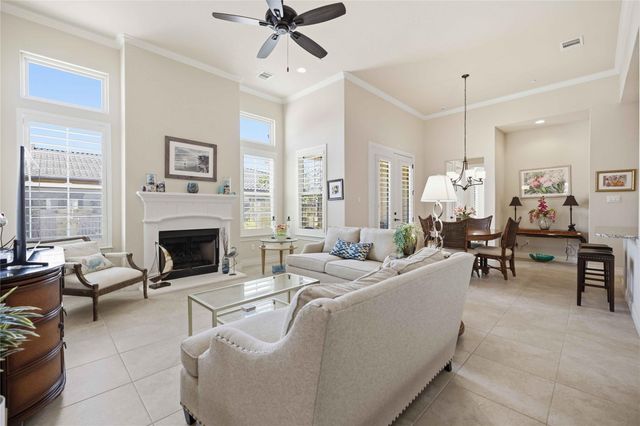 110 Lucia CIR 1, Lakeway, TX 78734