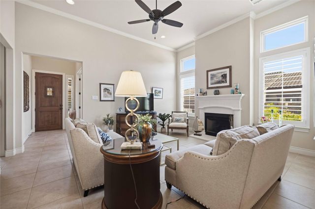 110 Lucia CIR 1, Lakeway, TX 78734
