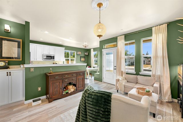 4736 Spring Brook Court, Bellingham, WA 98226