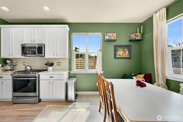 4736 Spring Brook Court, Bellingham, WA 98226