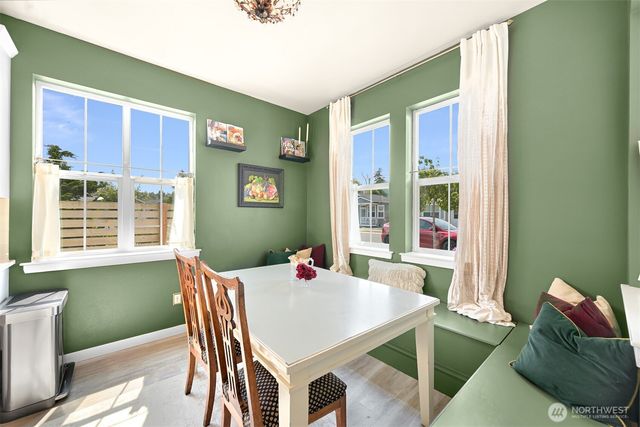 4736 Spring Brook Court, Bellingham, WA 98226