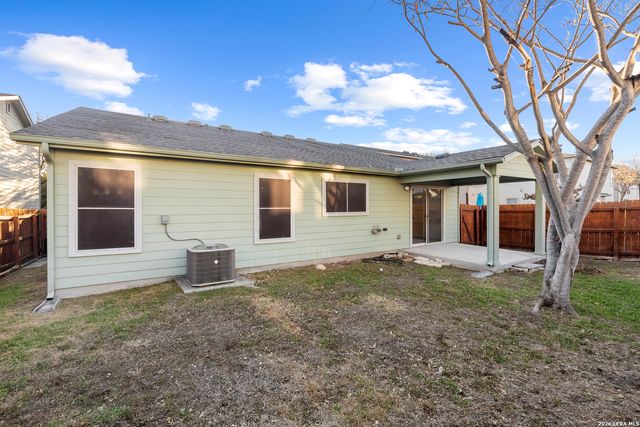 416 Hinge Falls, Cibolo, TX 78108