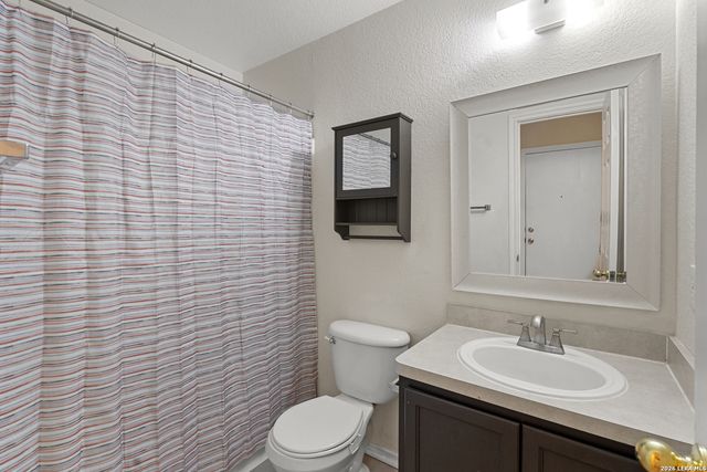 416 Hinge Falls, Cibolo, TX 78108