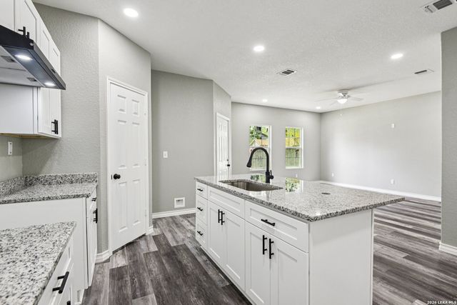 1229 Flanders Ave., San Antonio, TX 78211