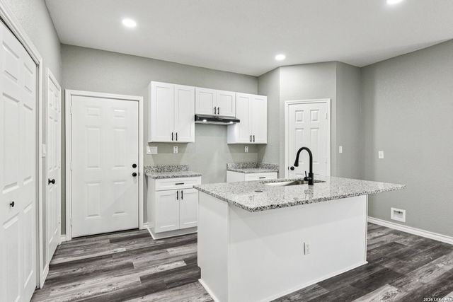 1229 Flanders Ave., San Antonio, TX 78211