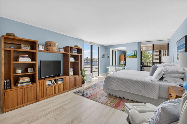 2220 S Ocean Boulevard 304, Delray Beach, FL 33483