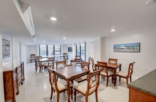 2220 S Ocean Boulevard 304, Delray Beach, FL 33483