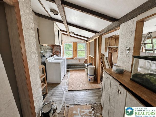 3540 Mountain Road 3538, Slatington Boro, PA 18080