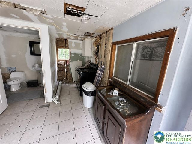 3540 Mountain Road 3538, Slatington Boro, PA 18080