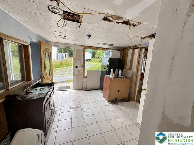 3540 Mountain Road 3538, Slatington Boro, PA 18080