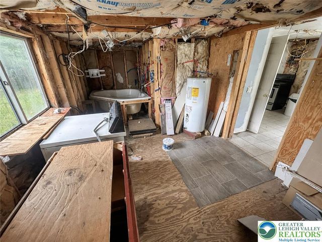 3540 Mountain Road 3538, Slatington Boro, PA 18080