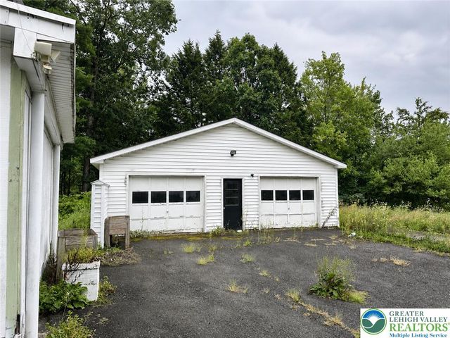 3540 Mountain Road 3538, Slatington Boro, PA 18080