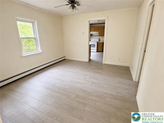 3540 Mountain Road 3538, Slatington Boro, PA 18080