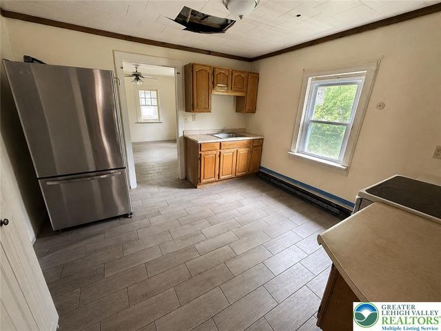 3540 Mountain Road 3538, Slatington Boro, PA 18080