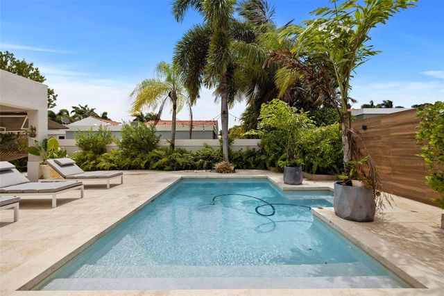 52 CAMINO DEL ZORZAL, Dorado, PR 00646