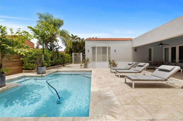 52 CAMINO DEL ZORZAL, Dorado, PR 00646