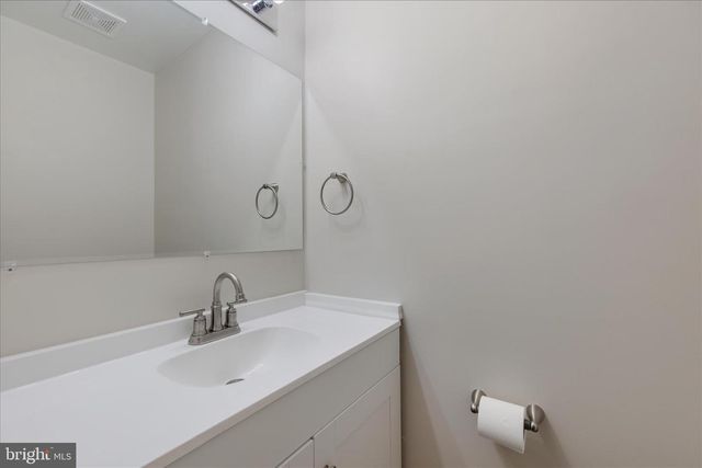 3209 W GLENREED CT, Glenarden, MD 20706