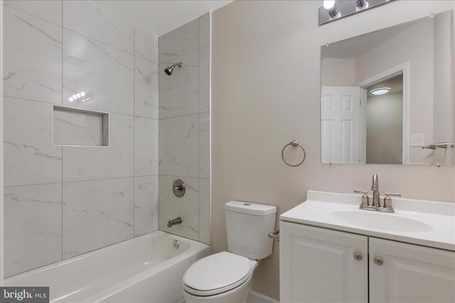 3209 W GLENREED CT, Glenarden, MD 20706