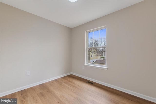 3209 W GLENREED CT, Glenarden, MD 20706