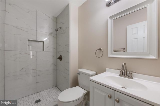 3209 W GLENREED CT, Glenarden, MD 20706