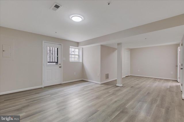 3209 W GLENREED CT, Glenarden, MD 20706