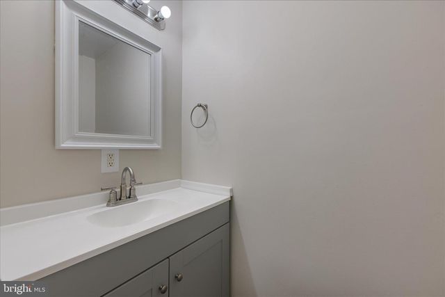 3209 W GLENREED CT, Glenarden, MD 20706