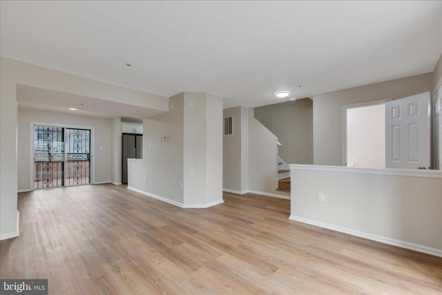 3209 W GLENREED CT, Glenarden, MD 20706