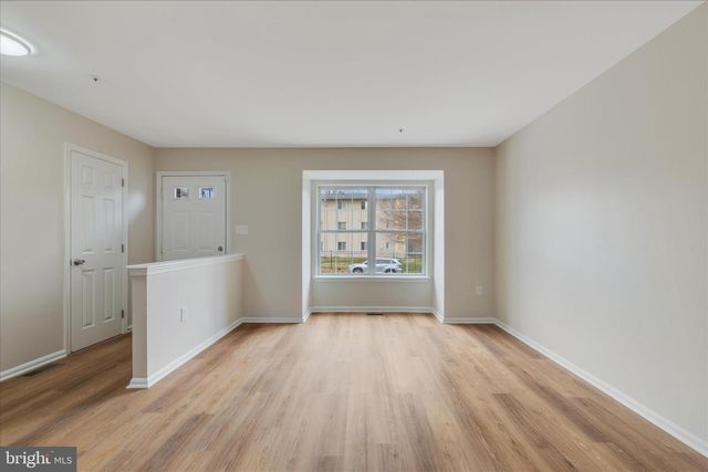 3209 W GLENREED CT, Glenarden, MD 20706